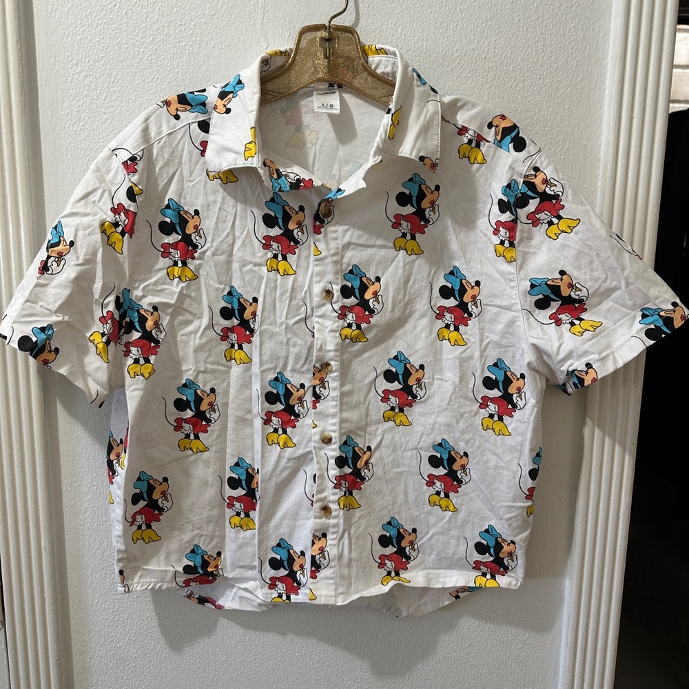 Cakeworthy Disney Minnie Mouse Lipstick Button Down Short Sleeve Top Size Large